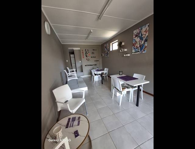 50M² BUSINESS TO LET IN SCOTTSVILLE
